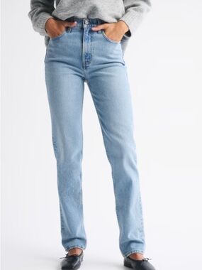 Abercrombie & Fitch Ultra High Rise 90s Straight Jeans